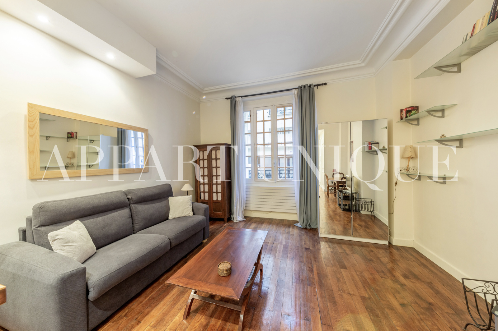 Image_, Studio, Paris, ref :2026-709