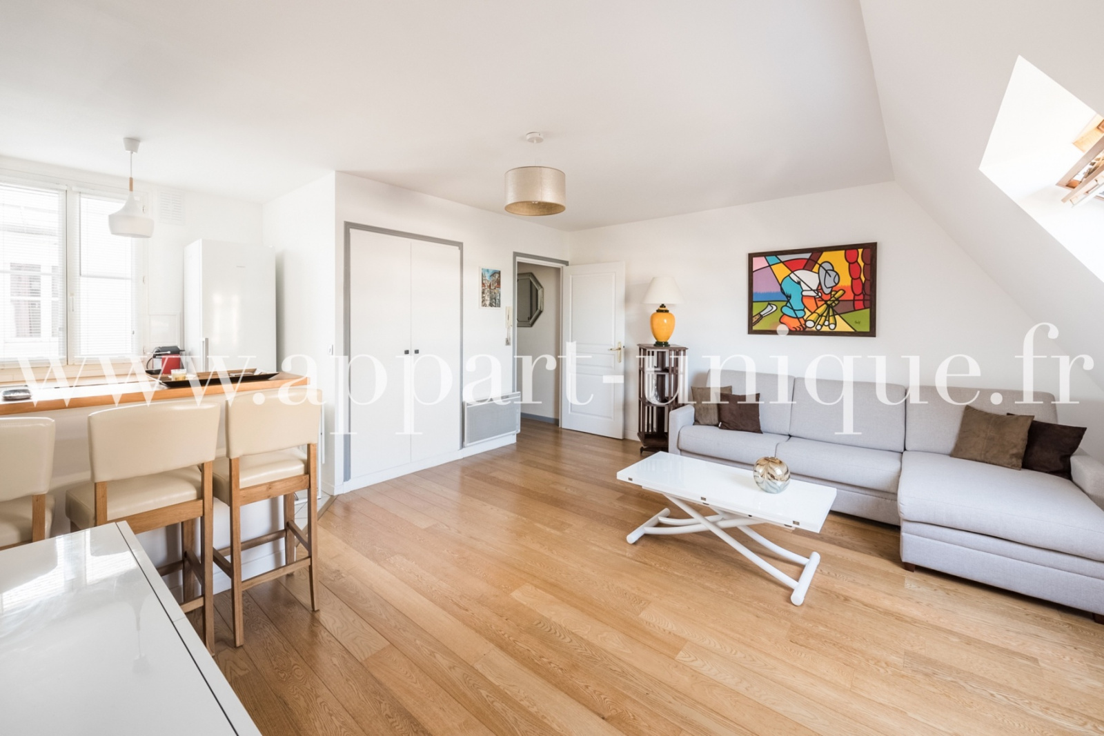 Image_, Studio, Paris, ref :2025-695