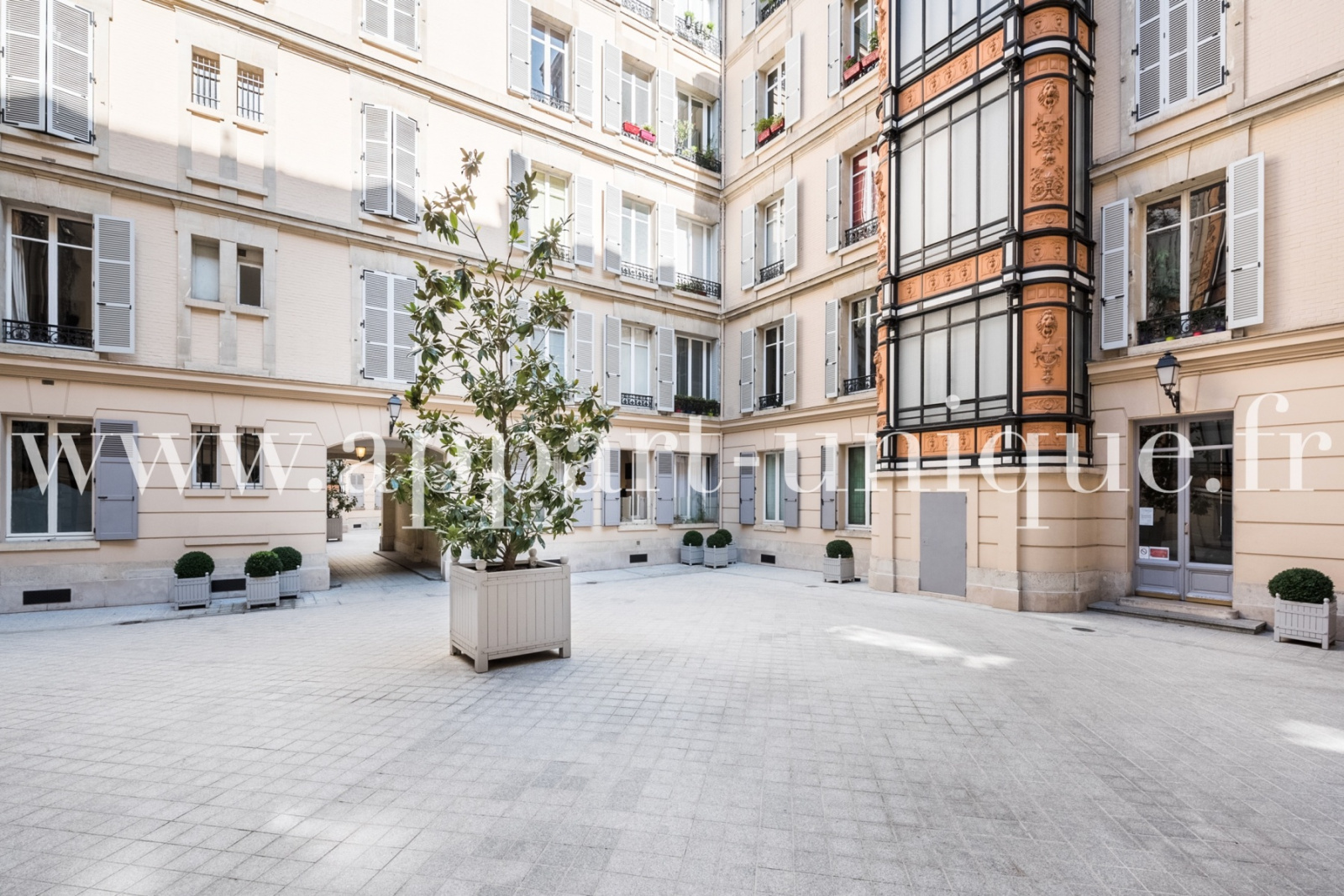 Image_, Studio, Paris, ref :2025-695